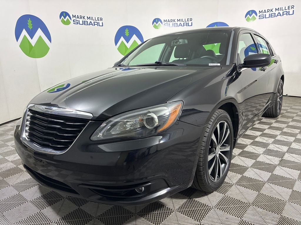 2013 Chrysler 200 Limited