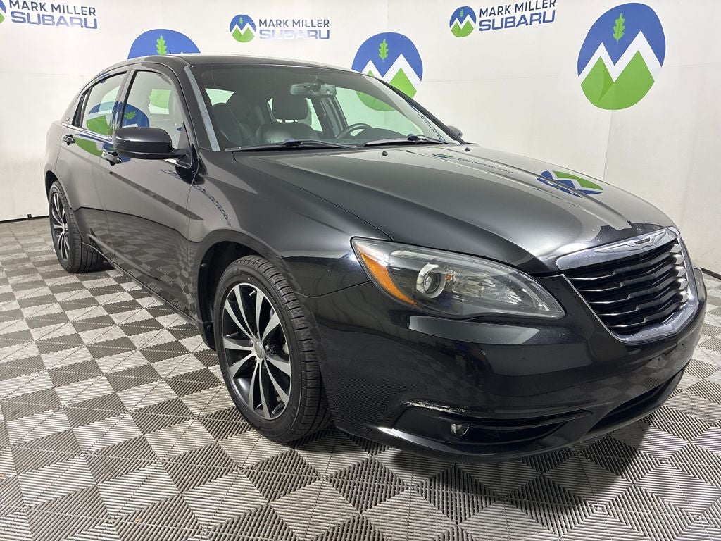 2013 Chrysler 200 Limited