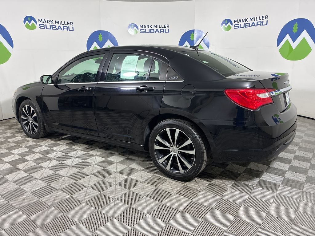 2013 Chrysler 200 Limited