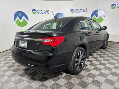 2013 Chrysler 200 Limited