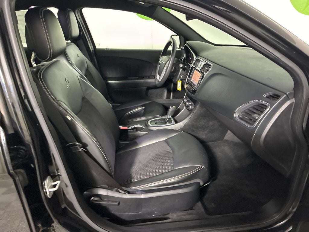 2013 Chrysler 200 Limited