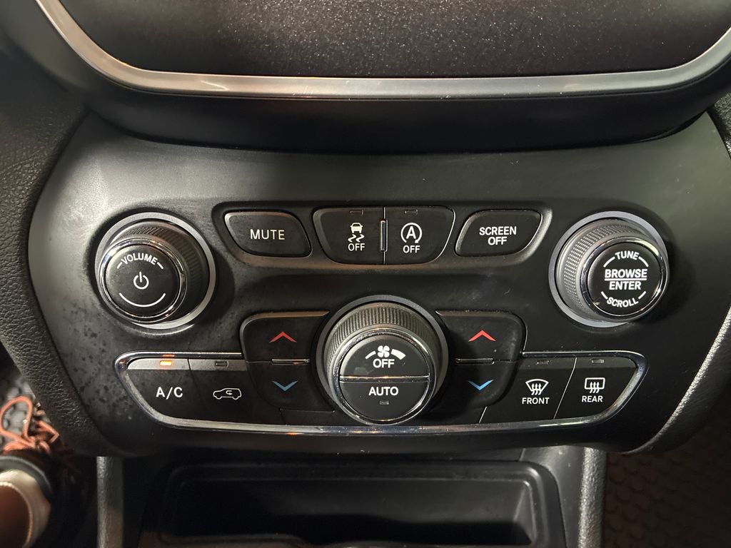 2020 Jeep Cherokee Trailhawk