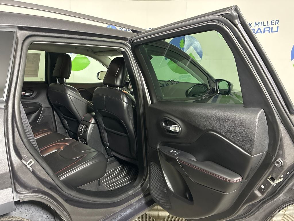 2020 Jeep Cherokee Trailhawk