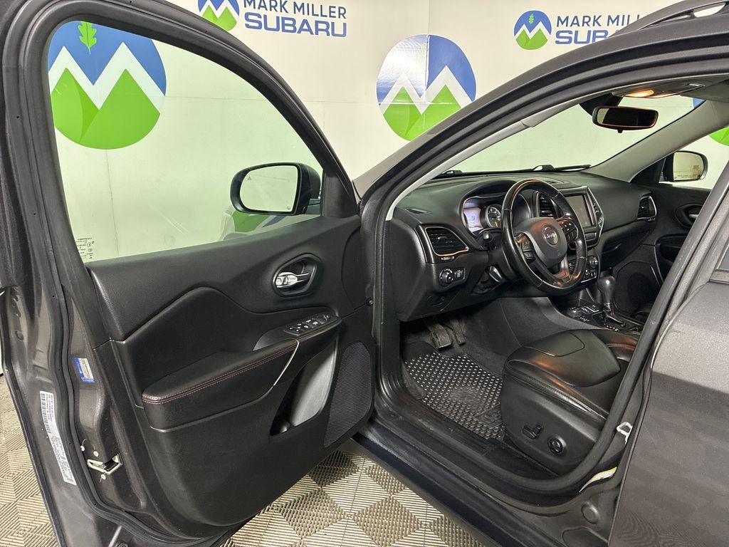 2020 Jeep Cherokee Trailhawk