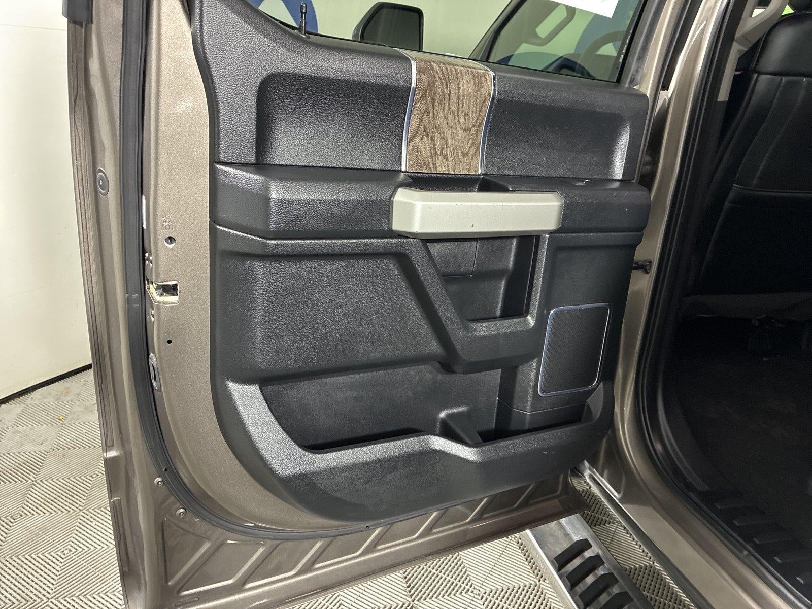 2019 Ford Super Duty F-350 Drw LARIAT