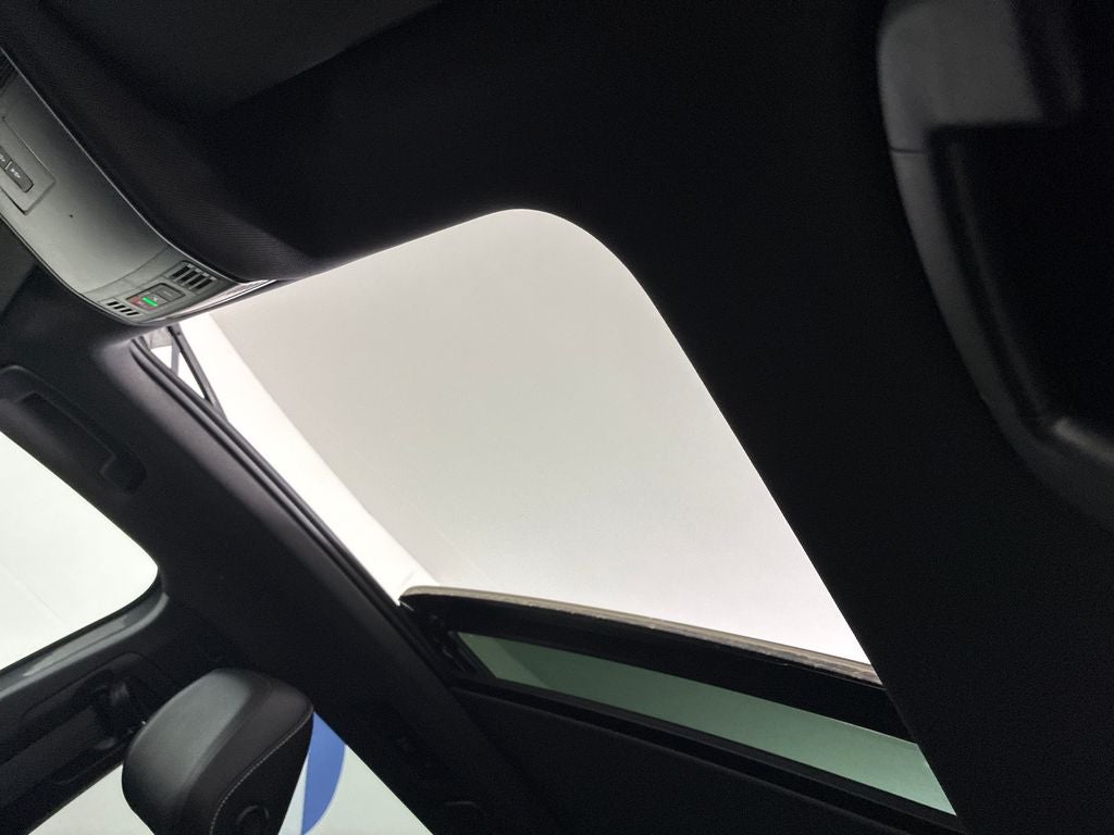 2022 Volkswagen Tiguan 2.0T SEL R-Line