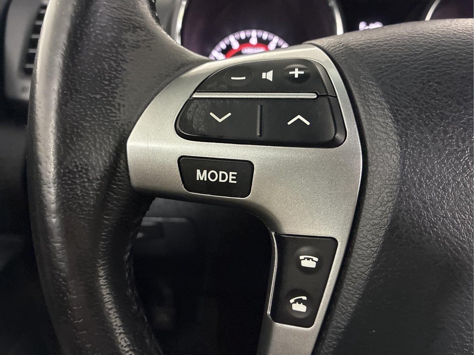 2012 Toyota Highlander SE