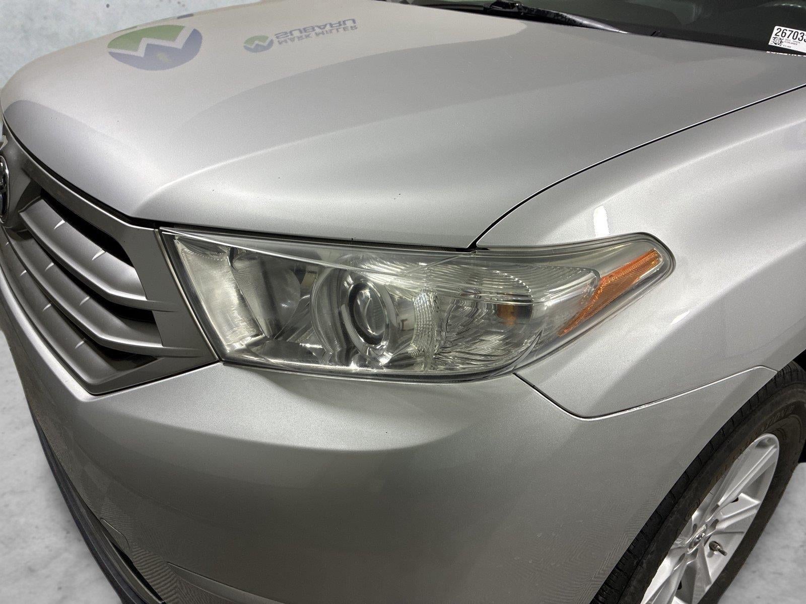 2012 Toyota Highlander SE