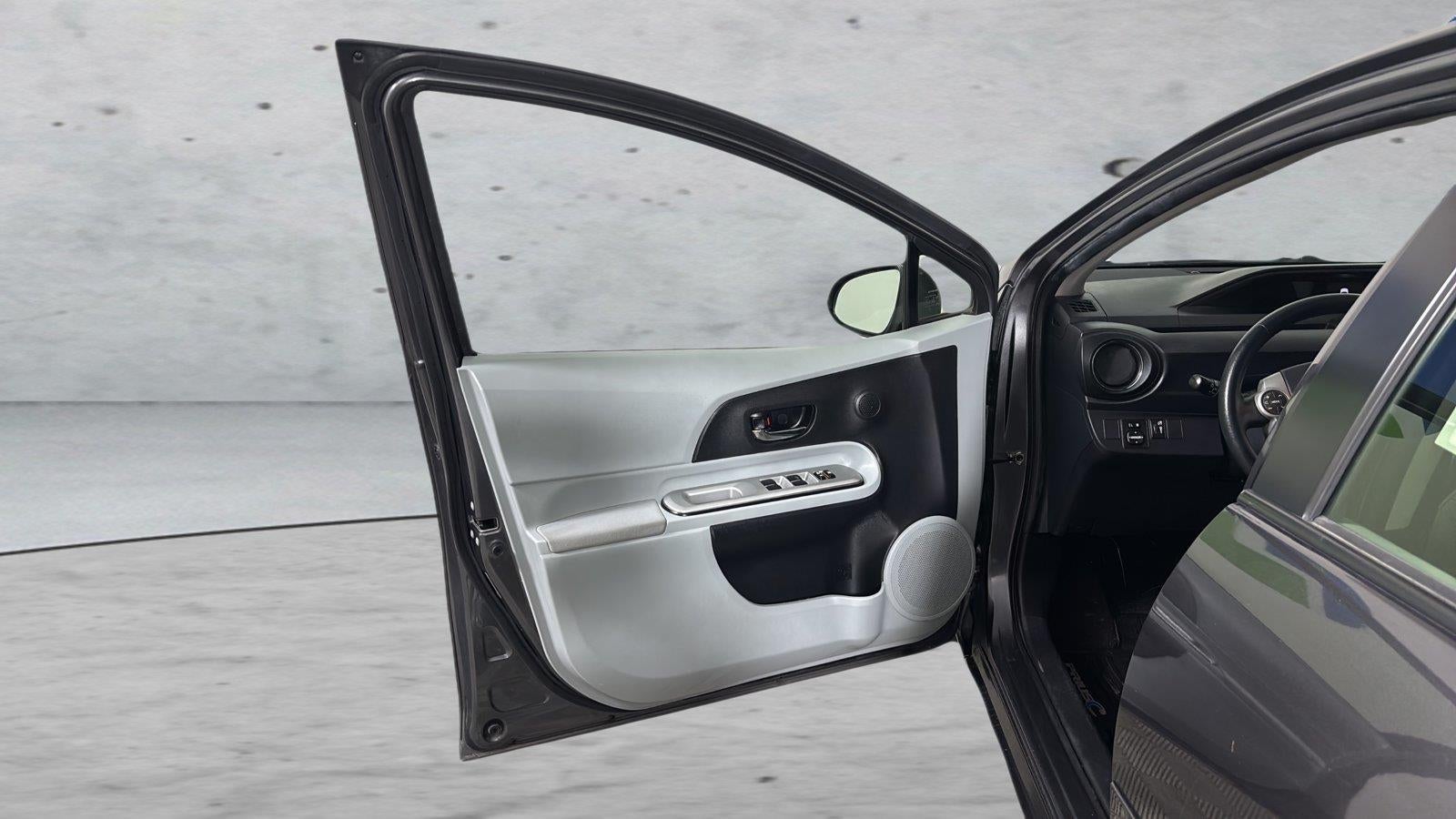 2013 Toyota Prius c Four