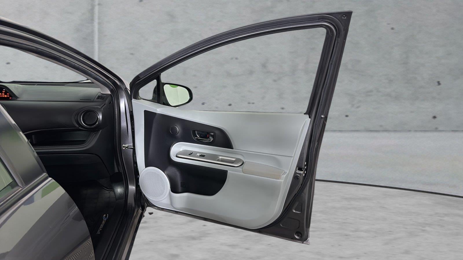 2013 Toyota Prius c Four
