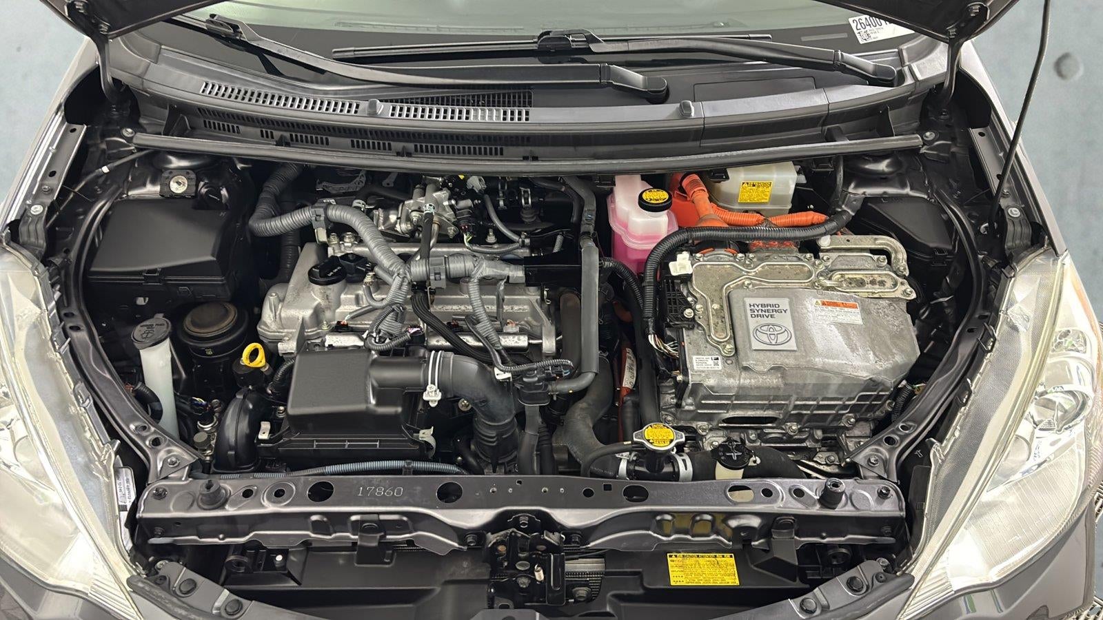 2013 Toyota Prius c Four