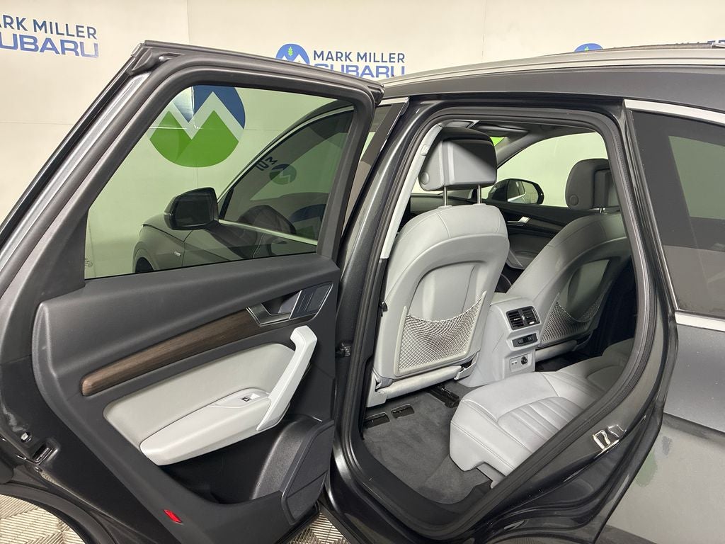 2023 Audi Q5 45 S line Premium quattro