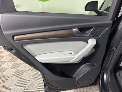 2023 Audi Q5 45 S line Premium quattro
