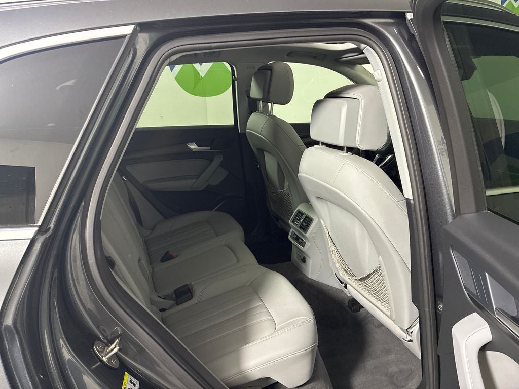 2023 Audi Q5 45 S line Premium quattro