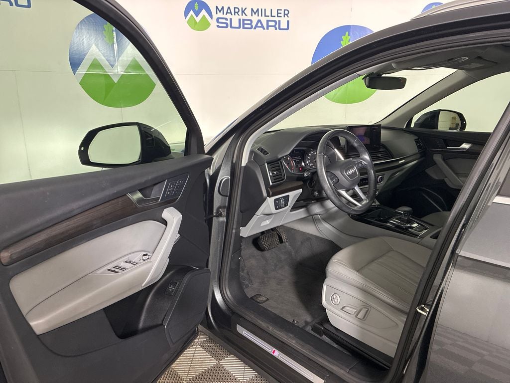 2023 Audi Q5 45 S line Premium quattro