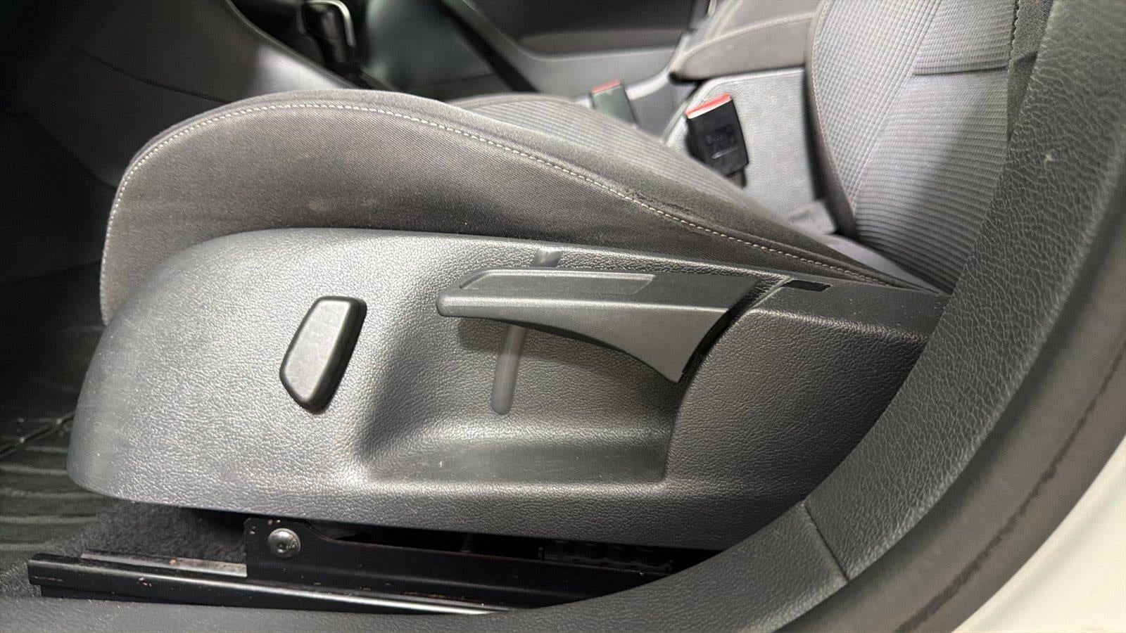 2014 Volkswagen Golf 2.5L