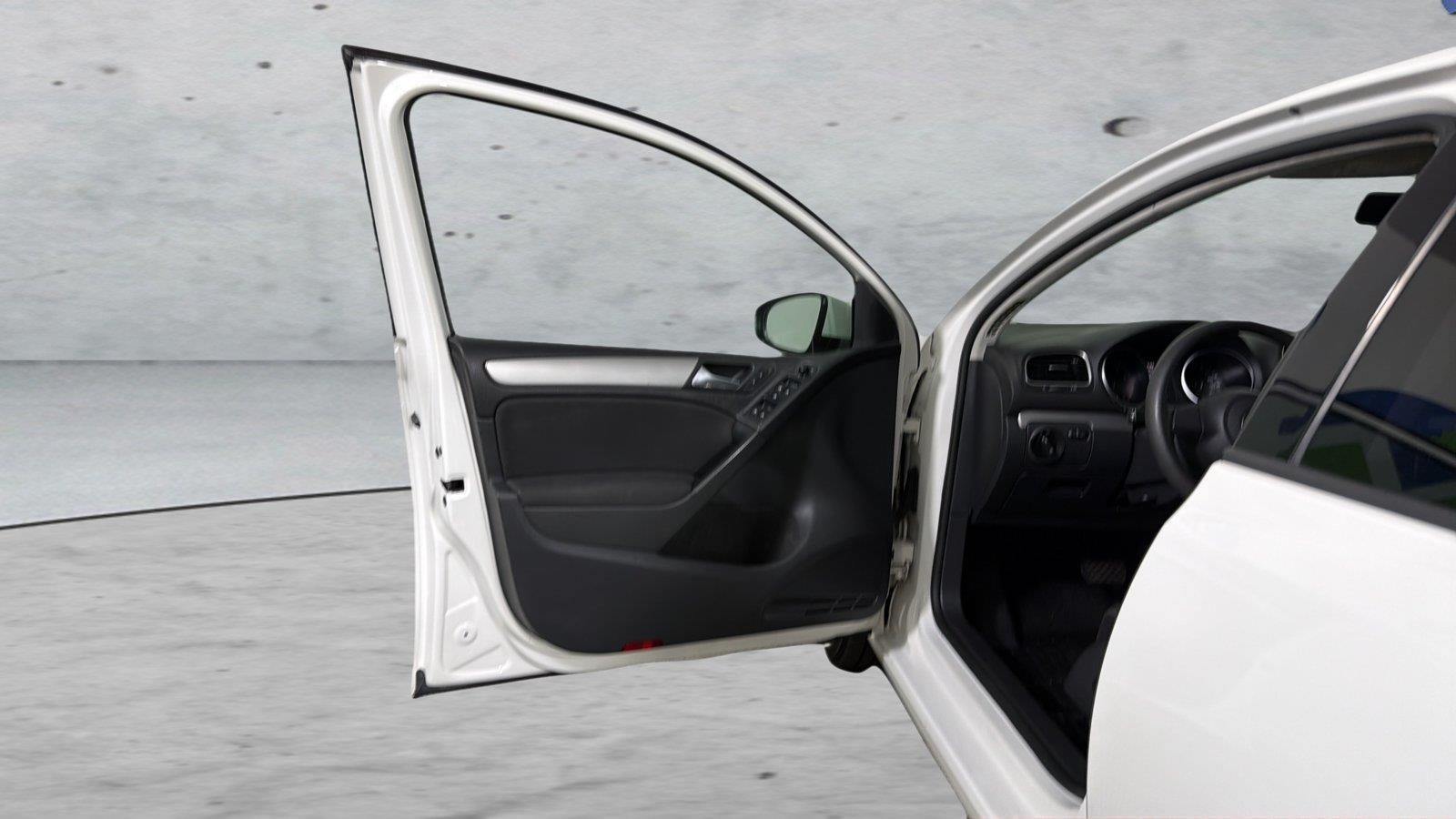 2014 Volkswagen Golf 2.5L